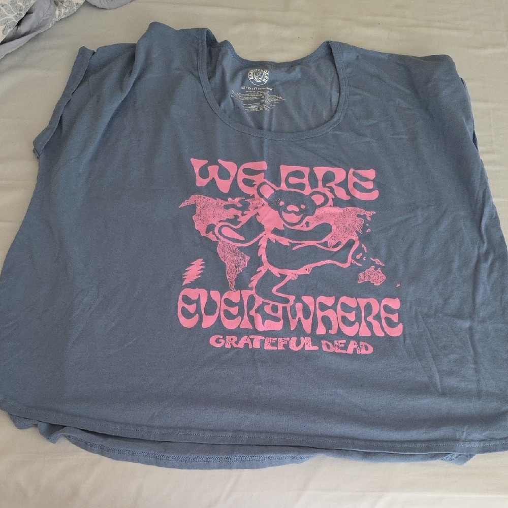 Grateful Dead Blue Tee with Pink Graphic